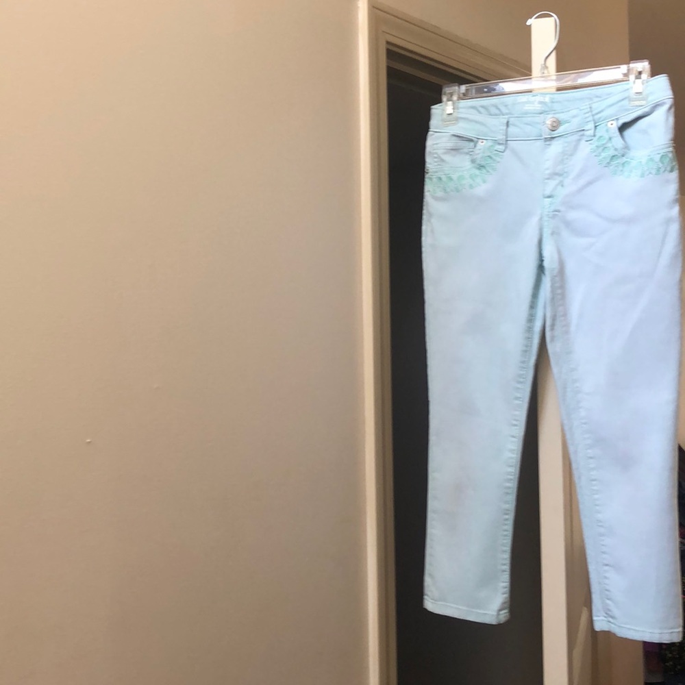 Cropped denim jeans